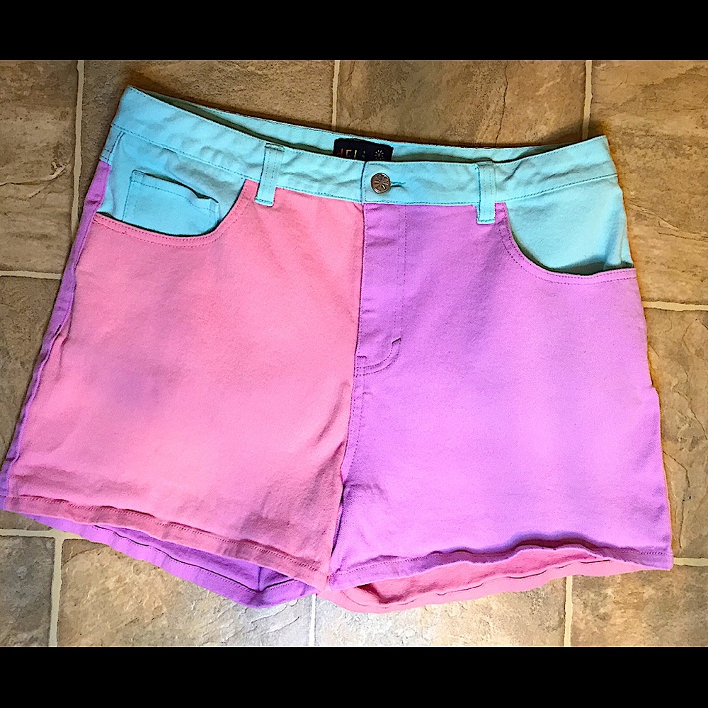 dELiA*s pastel shorts